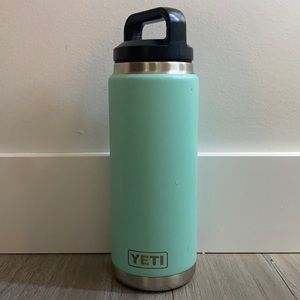 Yeti 26oz tumbler